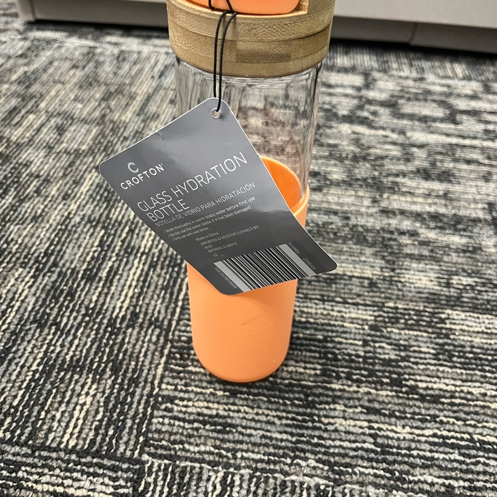 Crofton hydration bottle - glass 21 ounces